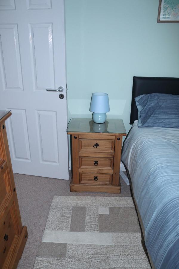 スウィンドン Highworth House Bed & Breakfast エクステリア 写真