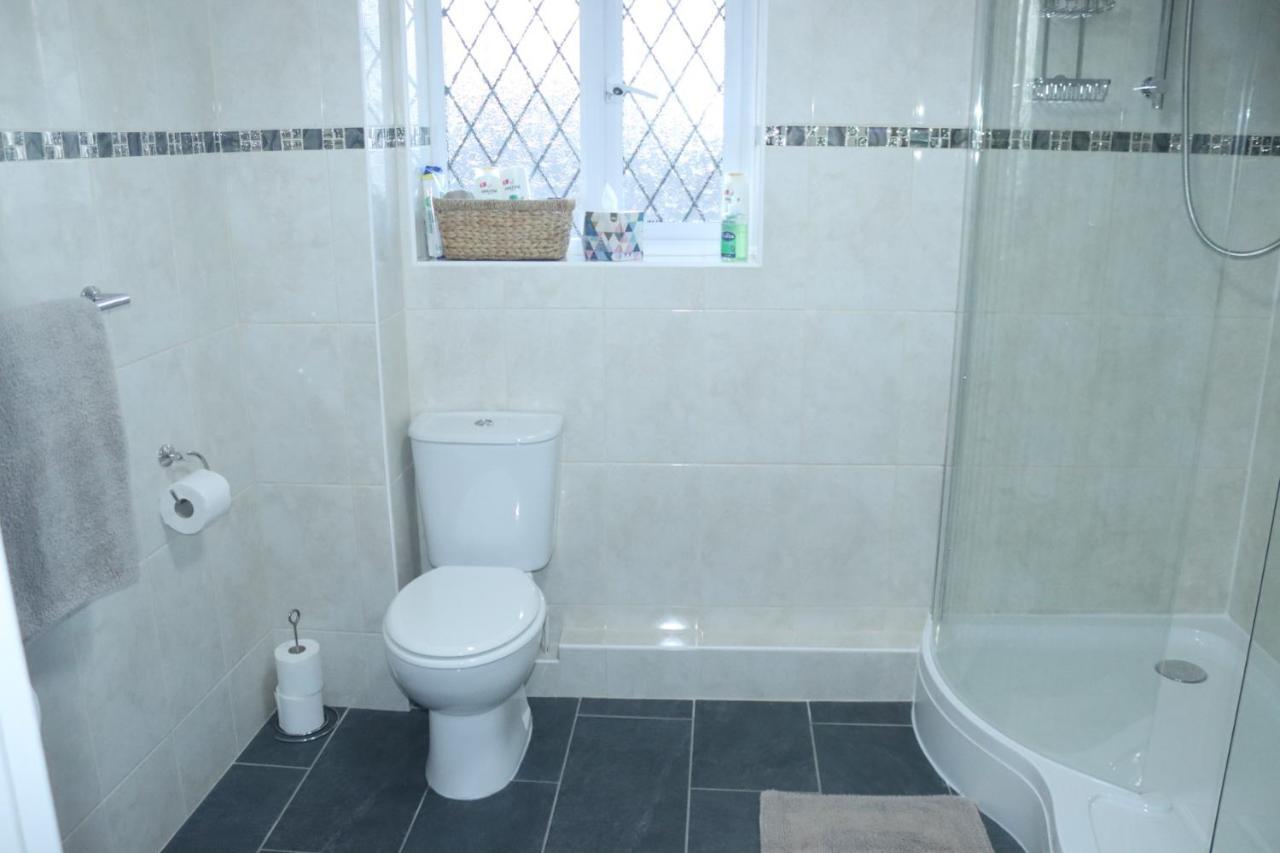 スウィンドン Highworth House Bed & Breakfast エクステリア 写真